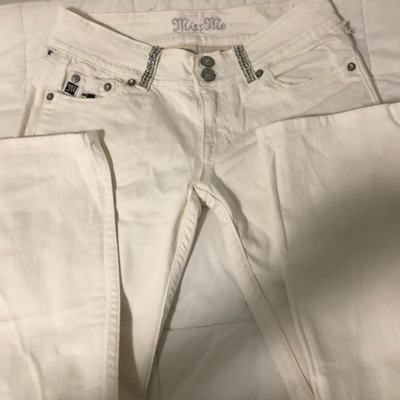 Miss Me Oyster White Camo Capri Jeans with Bling! - Picture 2 of 8